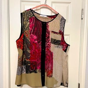 Tahari button down sleeveless top